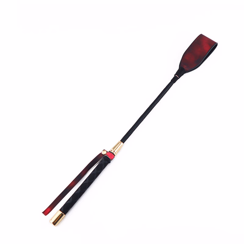 Temperature-sensitive leather whip