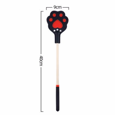 Walnut wood cat snapshot