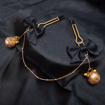 Black chain bow nipple clip - with chain