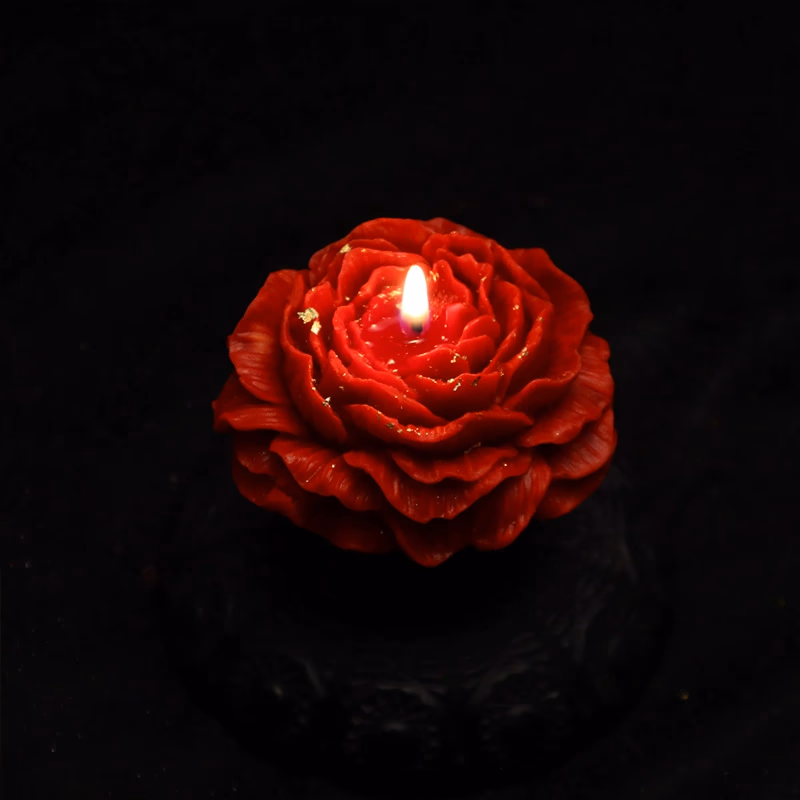 Wine-red low-temperature candles