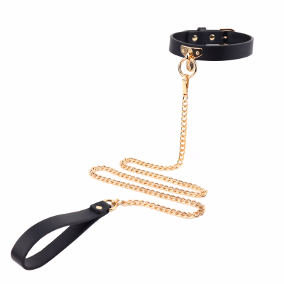 Black T-shirt collar with metal chain