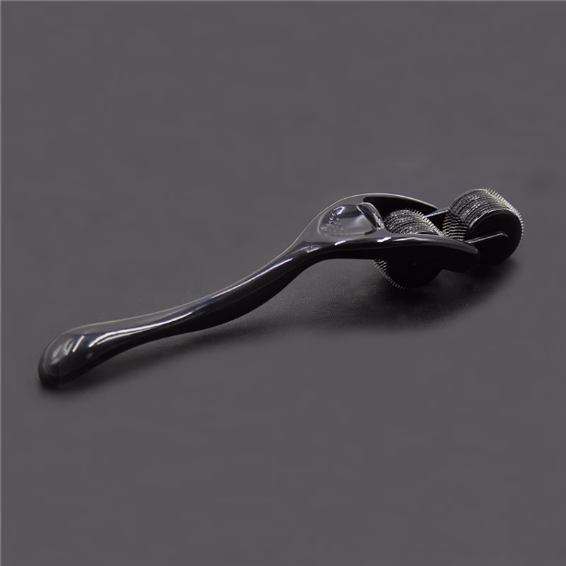 Black handle, black wolf-tooth scroll wheel