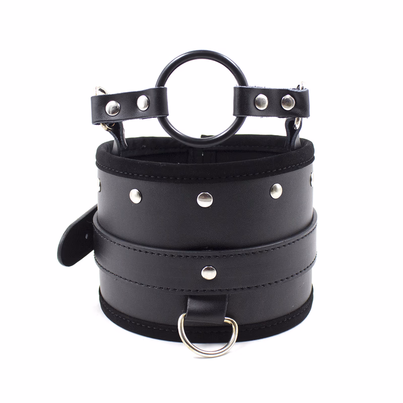 Black silicone eyelet with leather traction