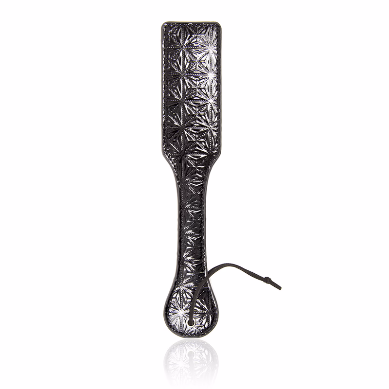 Diamond-patterned black hand-held paddle