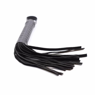 Spiral-handled leather whip