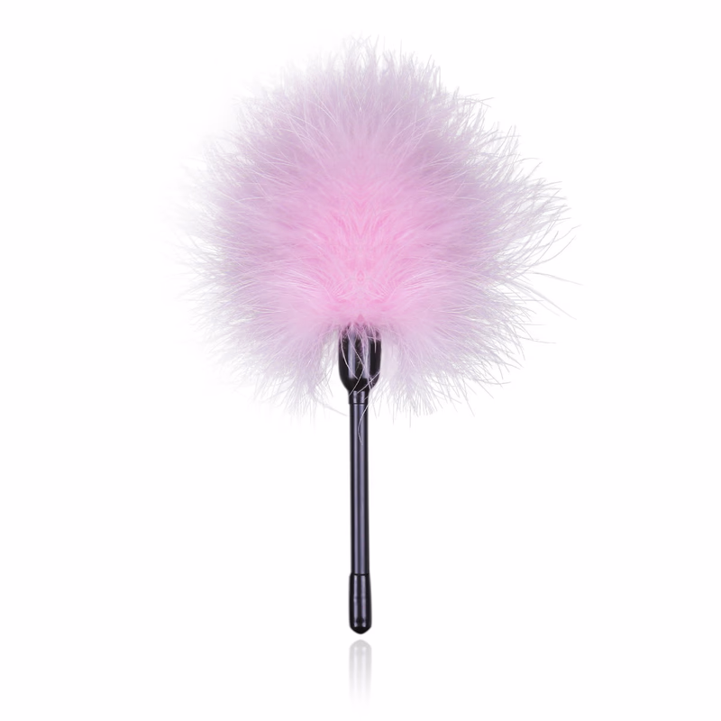 Feather club, pink with a large flared mouth, 20cm in total length.