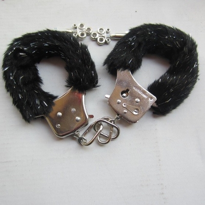 Metal Bondage Furry Cuffs 160g For Competitive Buyers