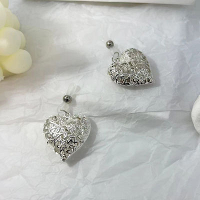heart-shaped nipple clamps, SM nipple clamps, nipple-free holeless nipple ring, nipple clamp, butt clamping