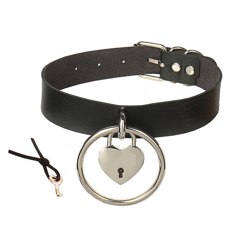Punk Style Big Circle Leather Collar with Heart-shaped Lock